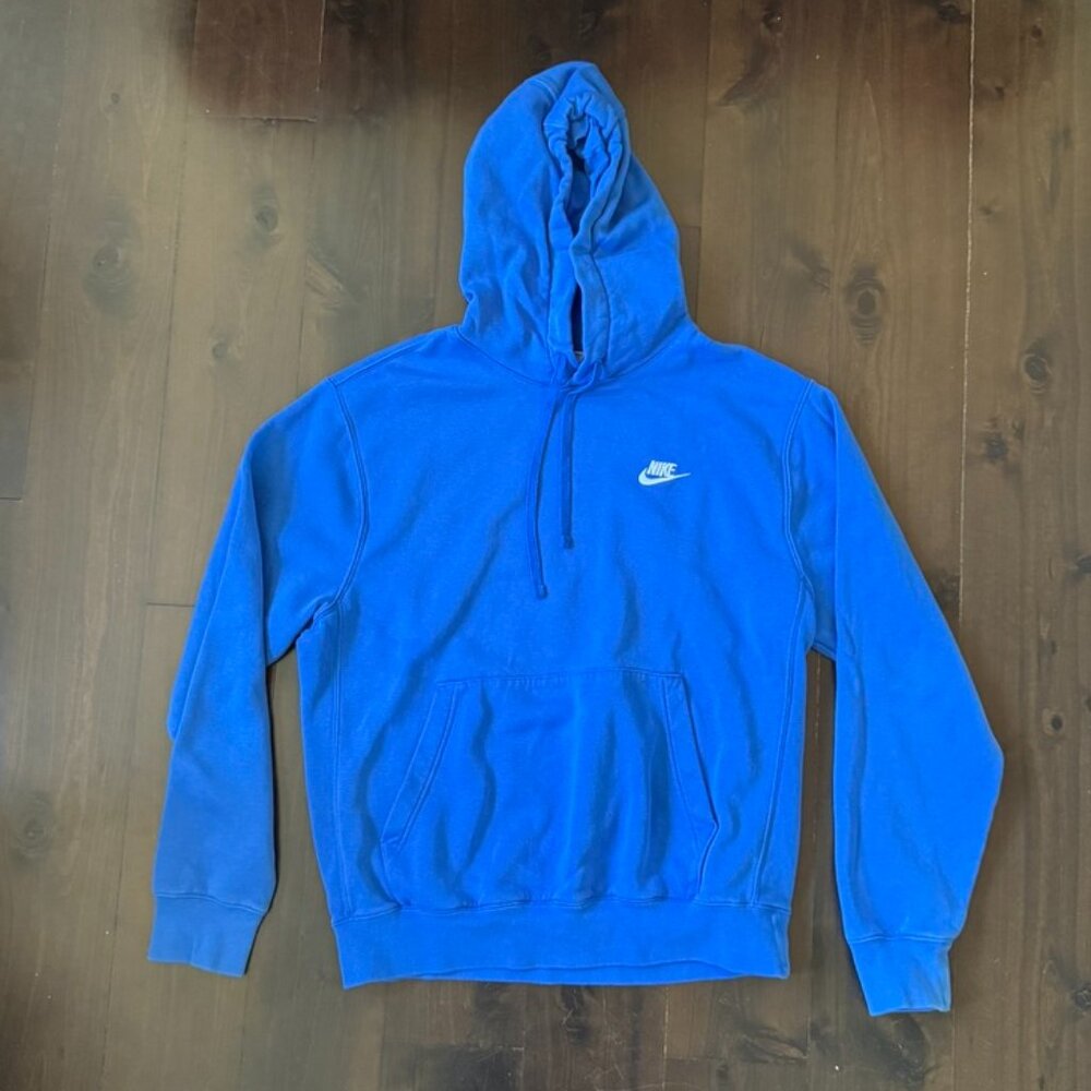 Kids Like New NIKE blue hoodie in size M